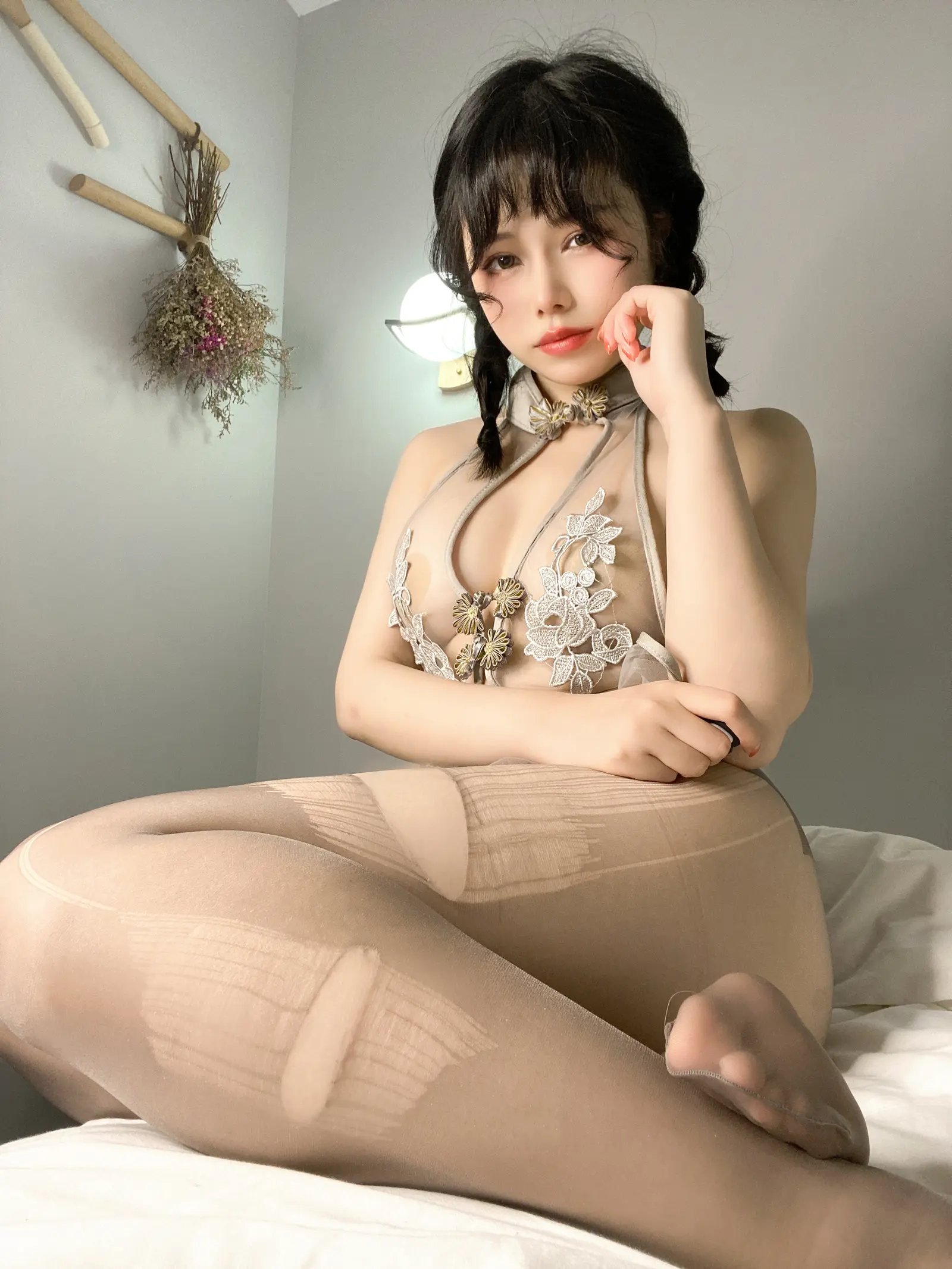 NO.027 透明 灰撕袜 – [七月喵子] - 柒美图