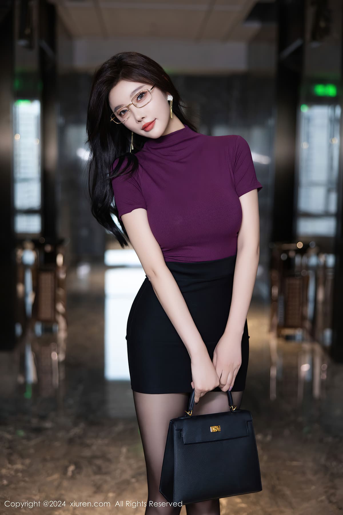 NO.9421杨晨晨Yome黑丝美腿 – [秀人网] - 柒美图